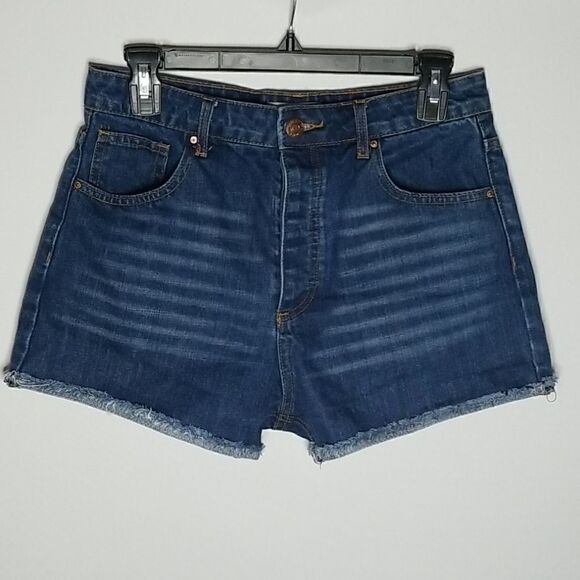 Forever 21 Pants - Forever 21 high rise denim shorts size 27